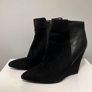Worthington Women's Black Lapaz Pointed Toe Wedge Heel Ankle Boots Size 8